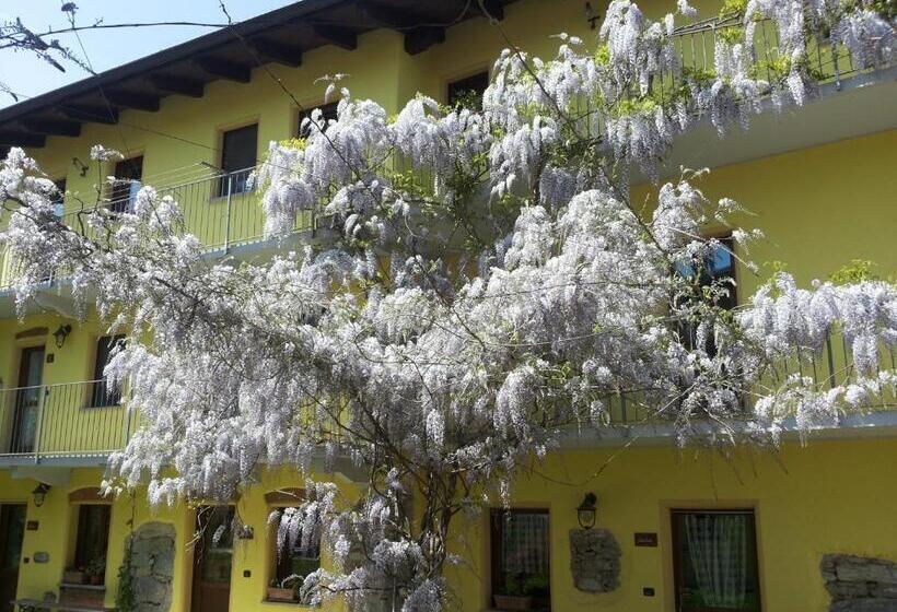 בית מלון כפרי Agriturismo Tra Serra E Lago