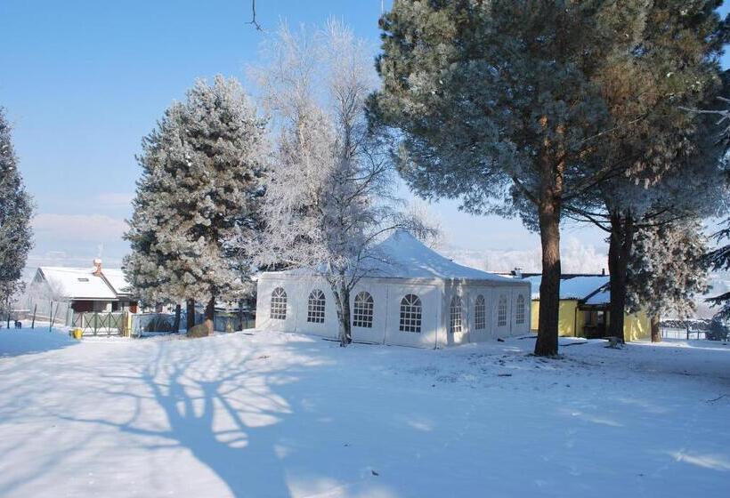 בית מלון כפרי Agriturismo Tra Serra E Lago