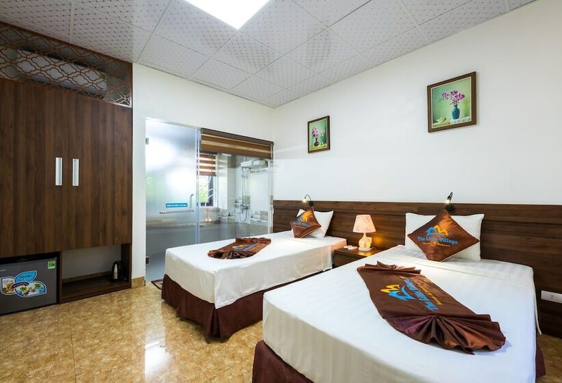 هتل The Little Village