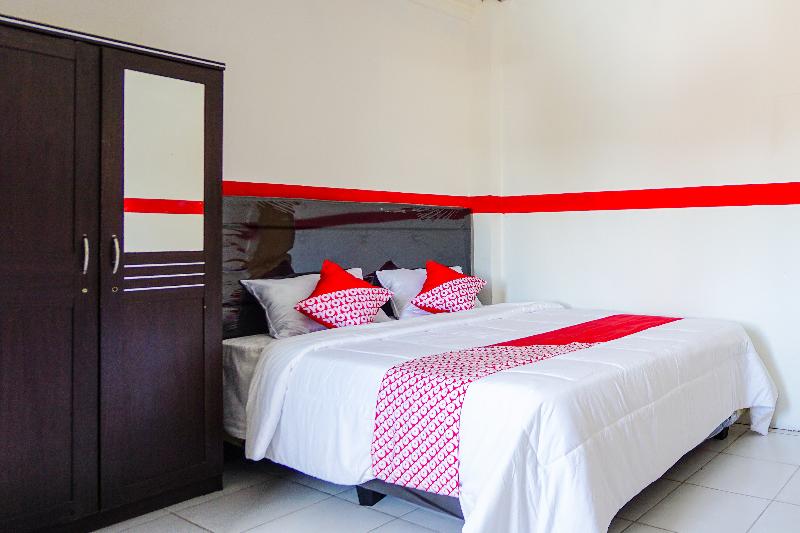 بنسيون Bless House By Oyo Rooms