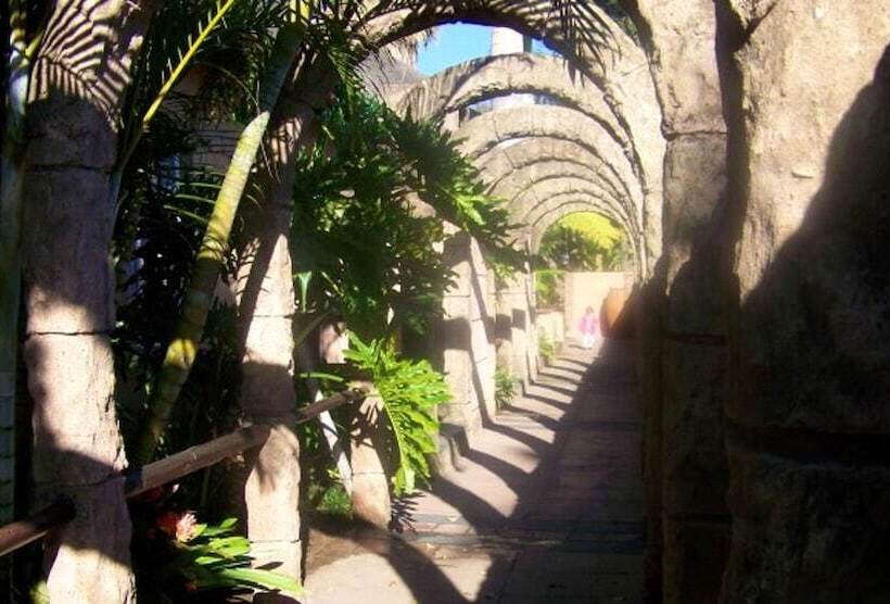 פנסיון Eleventh Avenue Guesthouse & Conferencing