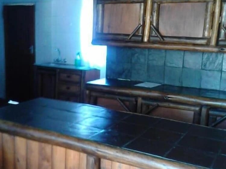 פנסיון Eleventh Avenue Guesthouse & Conferencing