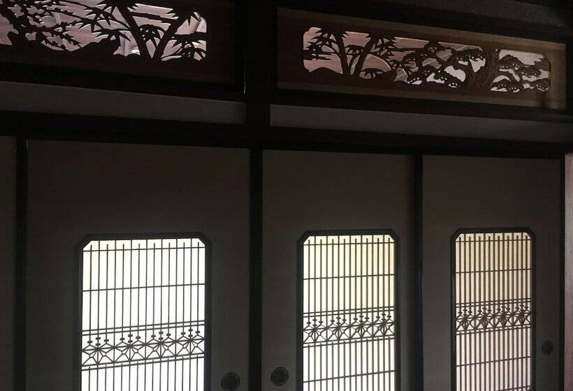 بنسيون Kominka Guesthouse Sudomari Tonami