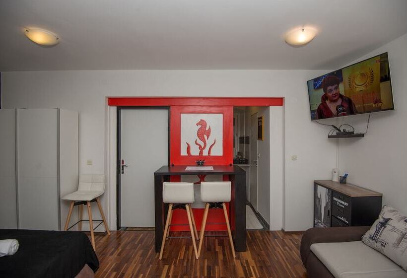 ペンション Tequila Apartments & Rooms   Adults Only