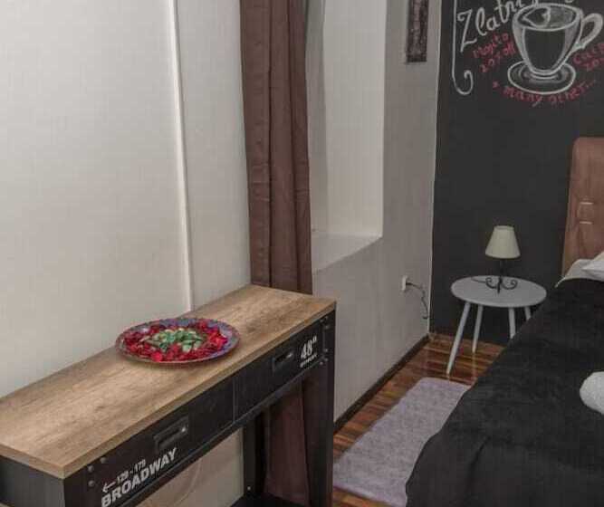 ペンション Tequila Apartments & Rooms   Adults Only