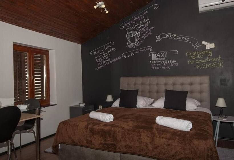 ペンション Tequila Apartments & Rooms   Adults Only