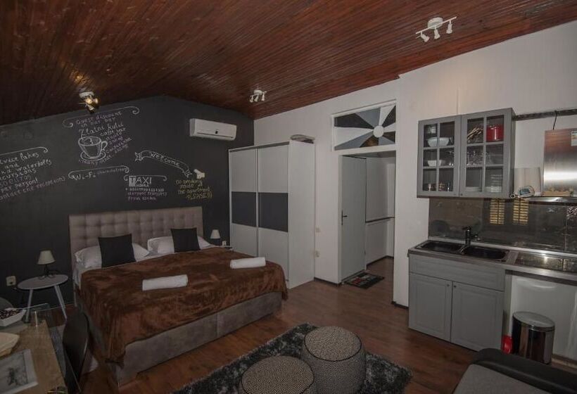 ペンション Tequila Apartments & Rooms   Adults Only