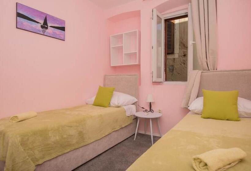 ペンション Tequila Apartments & Rooms   Adults Only