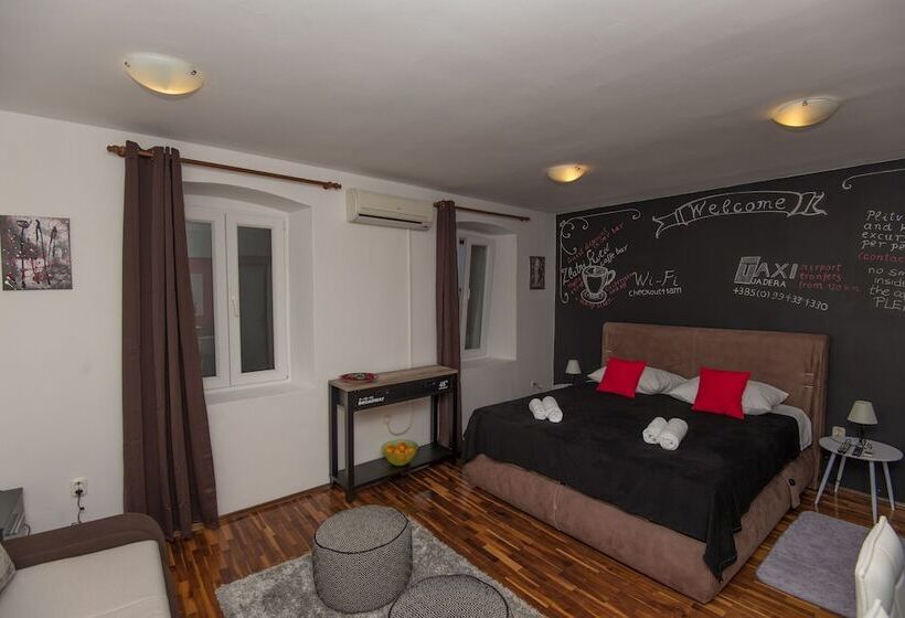 ペンション Tequila Apartments & Rooms   Adults Only