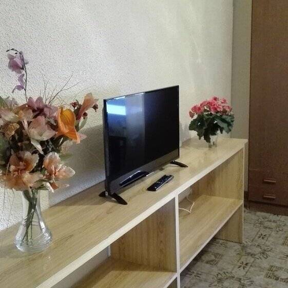 Spacious Apartment With Balcony Guardamar Del Segura 100 M²