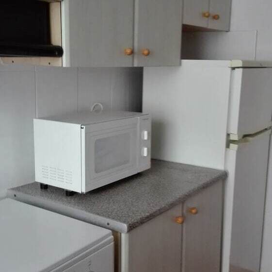 Spacious Apartment With Balcony Guardamar Del Segura 100 M²