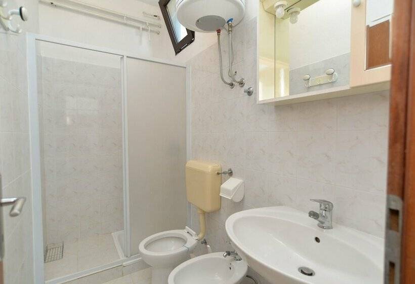 Apartment 1067