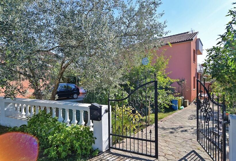 Apartments Boris 1079