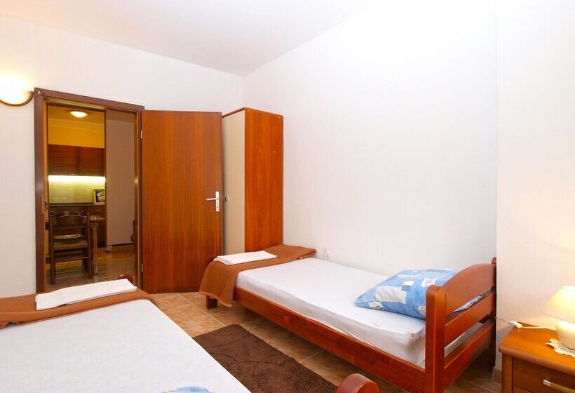 Apartments Ivan 1408