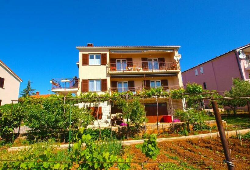 Apartments Medulinska Rabac 757