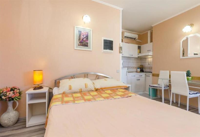 Apartment Home Sweet Home