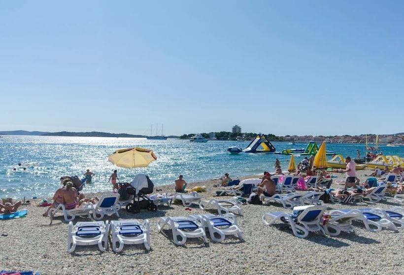 Apartments And Room Zinka