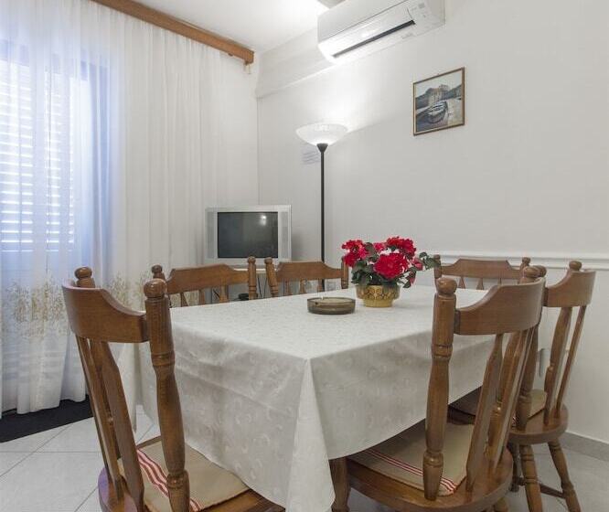 Apartments Slavica
