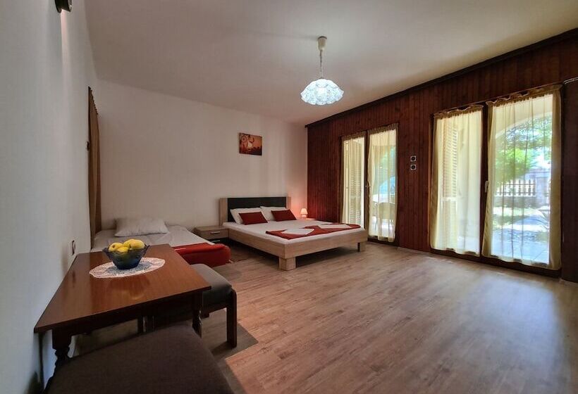 Apartments Zlatko 1397