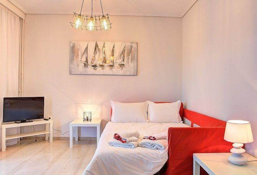 Beautiful Apartment In Glyfada Center