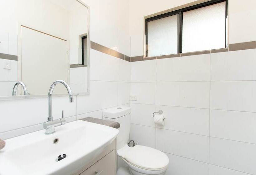 Cable Beach Apartments