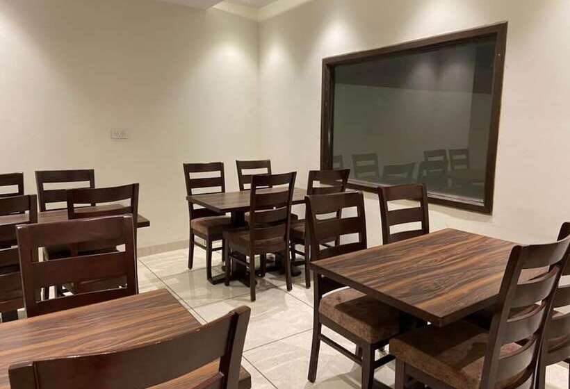 ホテル Exotic   5 Min Walk From Golden Temple