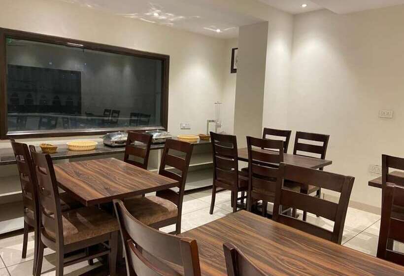 ホテル Exotic   5 Min Walk From Golden Temple