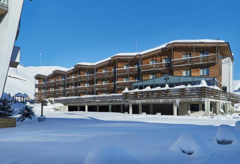 هتل Gudauri Hills Apart