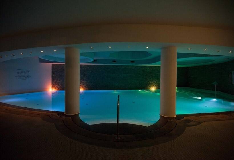 Отель Tata O Family Spa & Resort