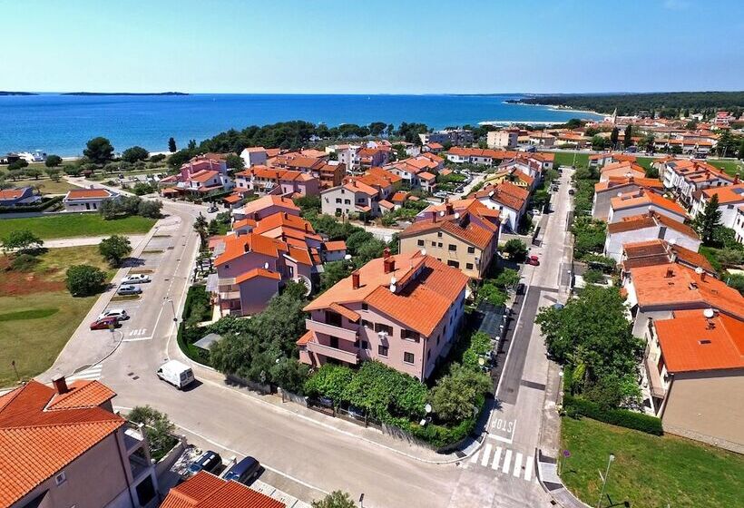 פנסיון Apartment Mira 1293