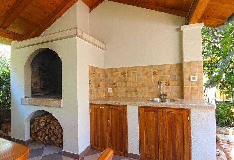 פנסיון Apartment Mira 1293