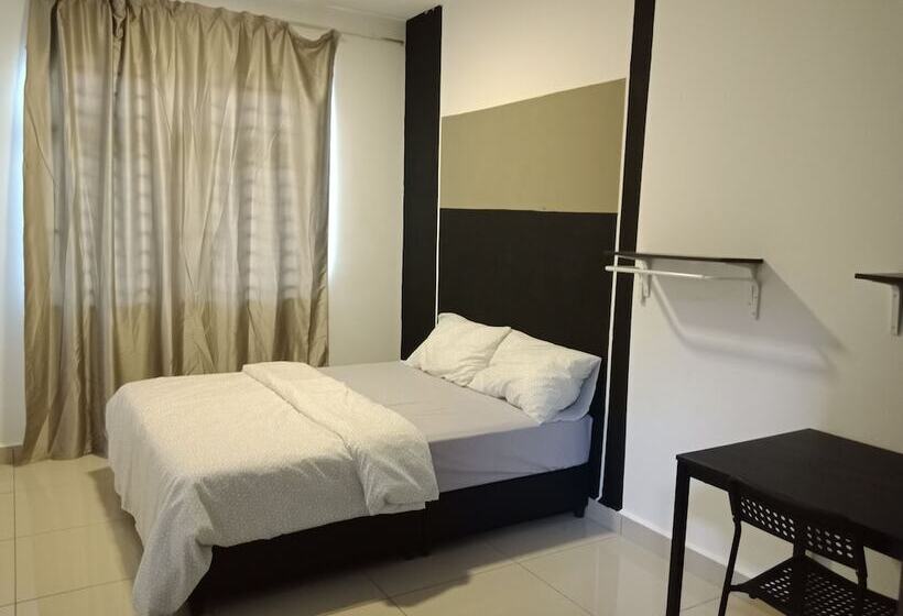 פנסיון Gosh Desaru Bed Space