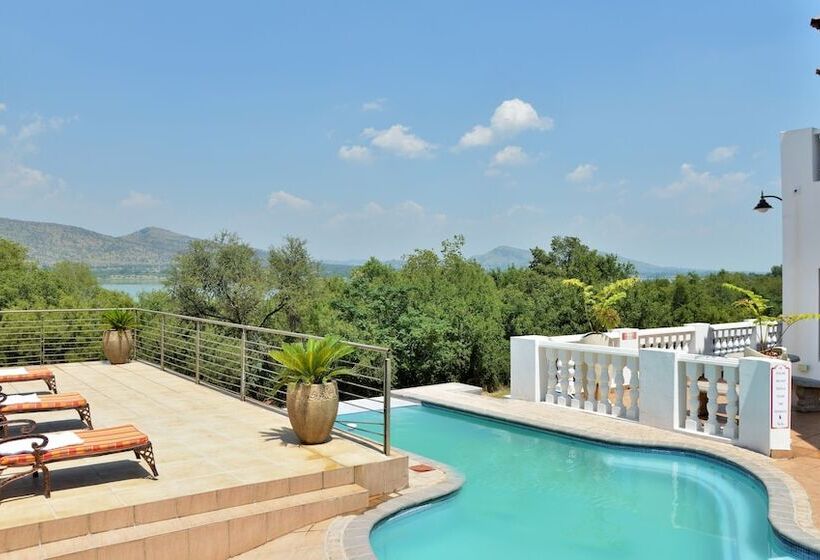 بنسيون Indlovukazi Guesthouse