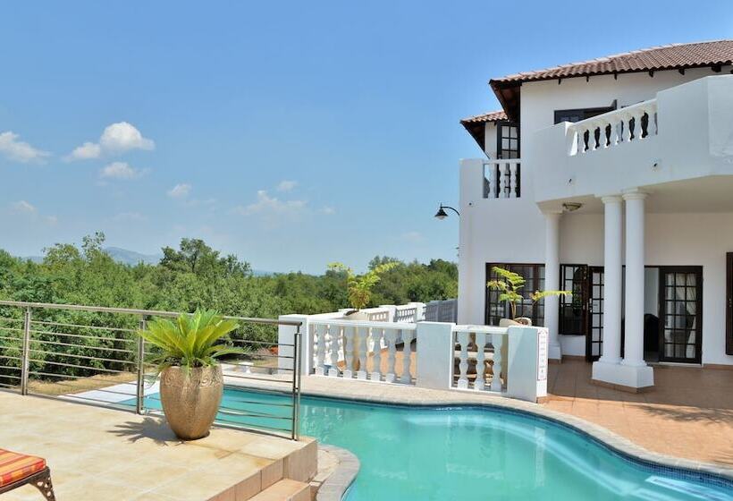 بنسيون Indlovukazi Guesthouse