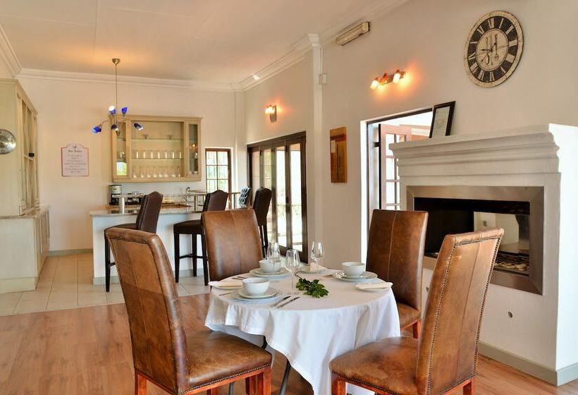 بنسيون Indlovukazi Guesthouse