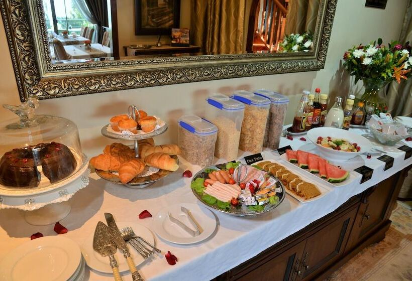 بنسيون Indlovukazi Guesthouse