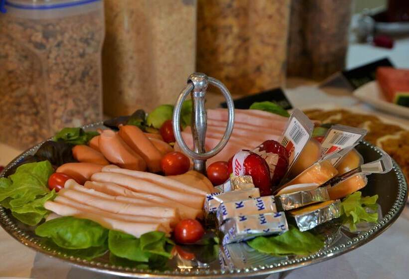 بنسيون Indlovukazi Guesthouse