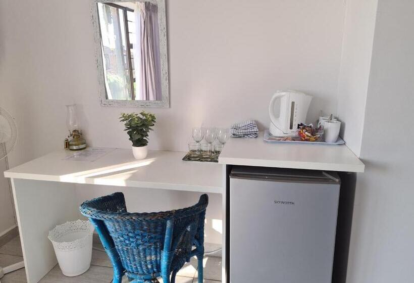 פנסיון Ocean View Guest House