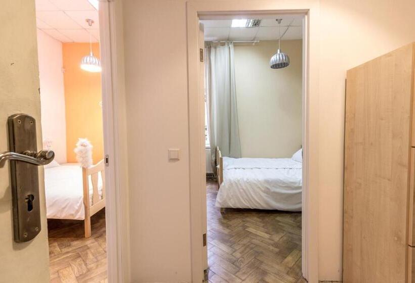 فندق صغير Best Time