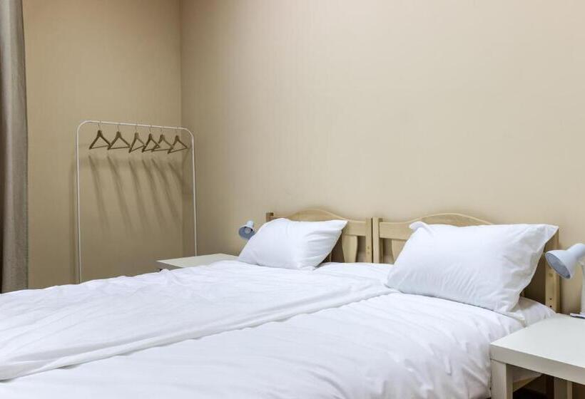 فندق صغير Best Time