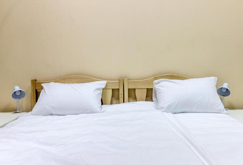 فندق صغير Best Time