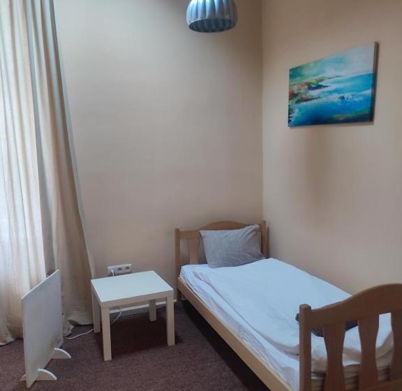 فندق صغير Best Time