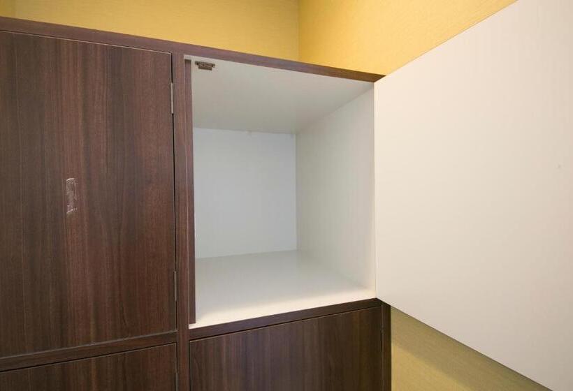 هتل Econo Yokkaichi