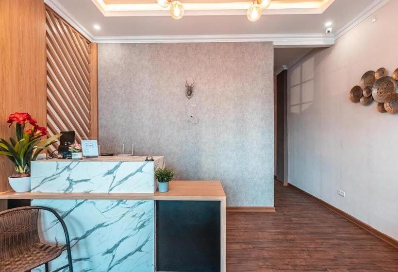 Hotel Oyo 2082 D  Teras