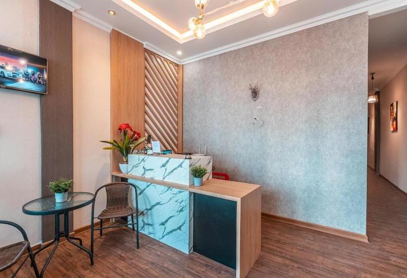 Hotel Oyo 2082 D  Teras