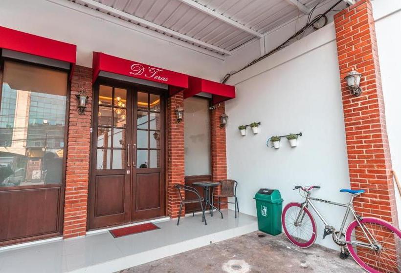 Hotel Oyo 2082 D  Teras