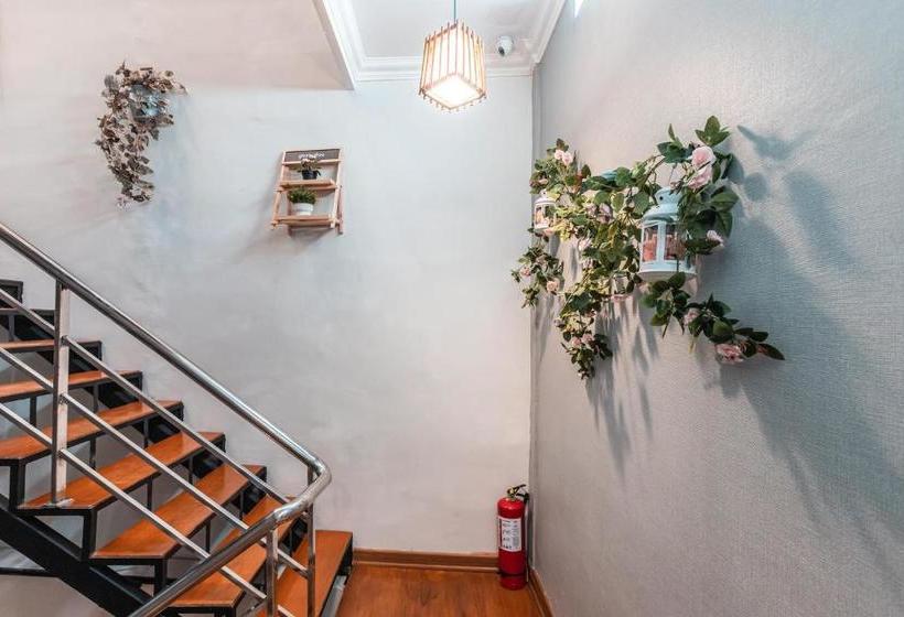 Hotel Oyo 2082 D  Teras