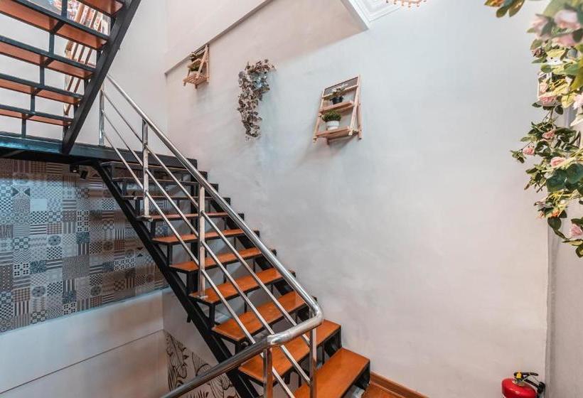 Hotel Oyo 2082 D  Teras