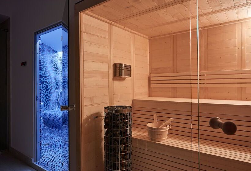 Отель Pepper Sea Club