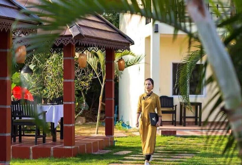 Отель Sansan Resort